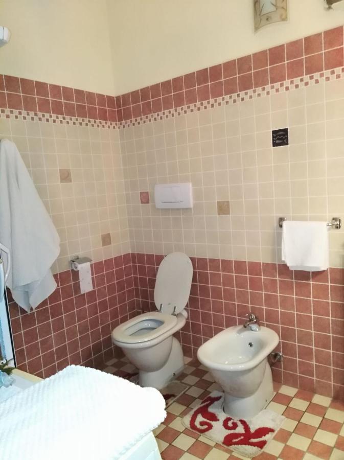 Agrifoglio B&B Con Giardino Aritzo Exterior photo